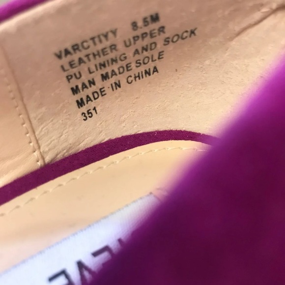 !SOLD! Steve Madden Suede Pointed Toe Heels - Picture 3 of 6